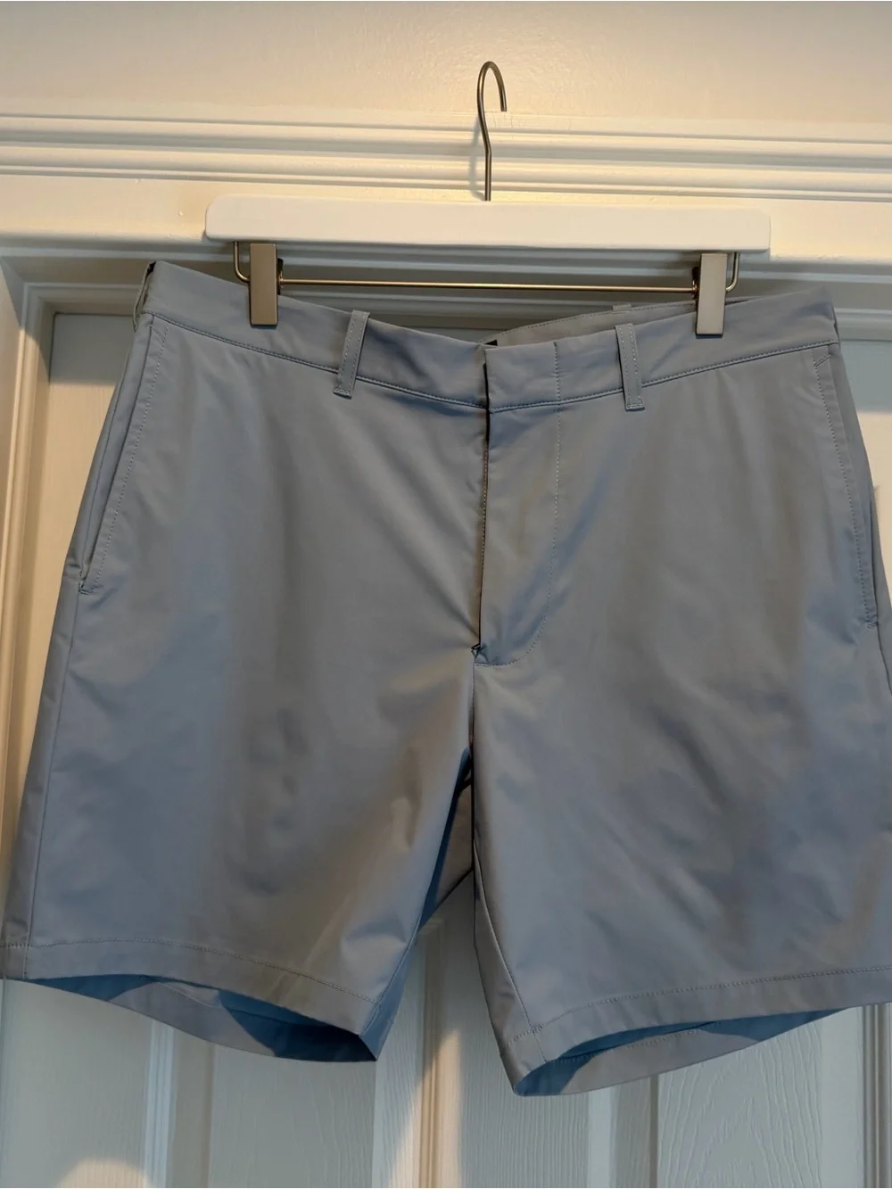NWT J. Crew Light Blue Men’s Flat Front Shorts 7” inseam
